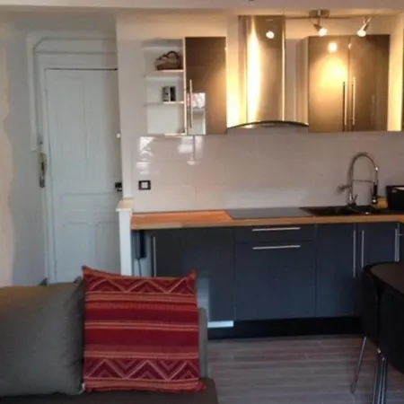 아파트 Charming Studio In Old City Of Antibes